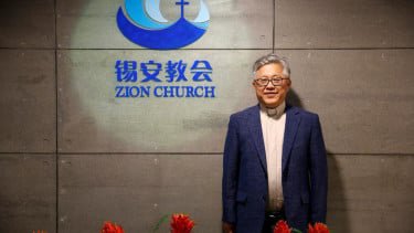 Pendeta Ezra Jin Mingri dari Gereja Zion ditahan oleh otoritas Tiongkok