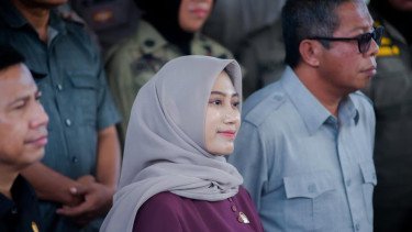 Dheninda Chaerunnisa, Anggota DPRD Gorontalo Utara yang Viral Lantaran Eje