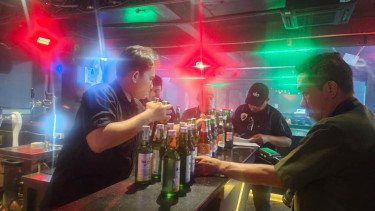 Gudang Miras Ilegal Hingga Tempat Hiburan Malam di Tangsel Digerebek, 300 Botol Miras Disita