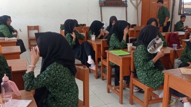 SIswa SMAN 1 Cimarga Lebak Mulai Masuk Sekolah usai Mogok Belajar karena Kepsek Tampar Murid Merokok