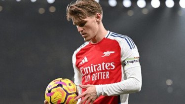 Gelandang Arsenal, Mikel Odegaard