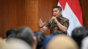 Survei Poltracking: Seskab Teddy Masuk 5 Menteri Approval Kinerja Sangat Puas