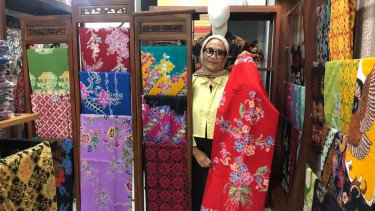 Kisah Inspiratif UMKM Binaan BRI, Mengenalkan Batik Khas Tangerang hingga ke Luar Negeri