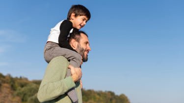 Bukan Hanya Ibu, Ayah Punya Peran Penting untuk Perkembangan Motorik dan Emosional Anak