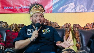Anggota DPD RI Paul Finsen Mayor