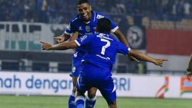 Persib Bandung Tancap Gas, Persis Solo Jadi Korban