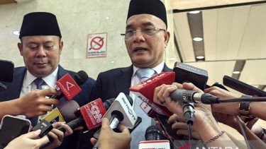 DPR Usul Penerbangan Haji 2026  Lewat Afrika jika Perang di Timur Tengah Memanas