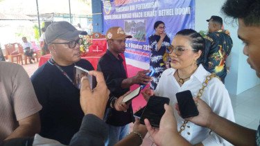 Tanpa Menunggu Bantuan Pemerintah, Membangun Pendidikan dan Keterampilan untuk Perempuan dan Anak Muda di Tanah Papua