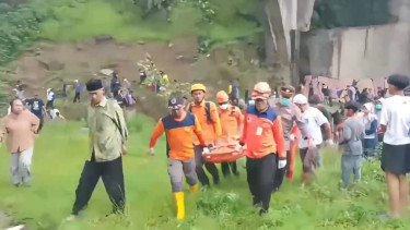 Diduga Cekcok dengan Kekasih, Wanita di Temanggung Nekat Bunuh Diri Lompat dari Jembatan