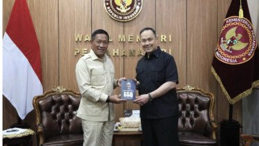 Wamenhan dan ESQ Bahas Kolaborasi Aplikasi AI Talent Management System