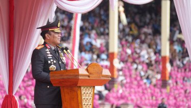 Wakapolri Komjen Dedi Prasetyo Terima Penghargaan dari FH Unbraw, Sejajar dengan Munir Said Thalib