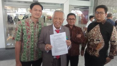 OC Kaligis Surati Kejagung, Sebut Ada Keterlibatan Eks Bupati dalam Korupsi Plaza Klaten