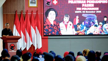 Hasto PDIP Bicara Relawan Kesehatan Harus Tulus, Bukan 'Pencitraan'