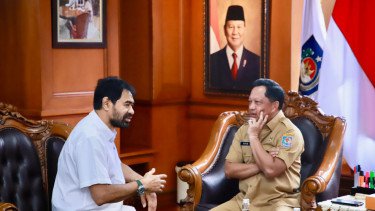 Mendagri Tito Dapat Gelar Adat dari Wali Nanggroe, Gubernur Aceh Muzakir Ucapkan Selamat