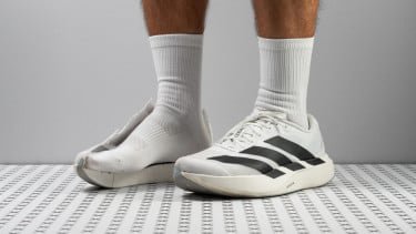 Top 10+ Rekomendasi Sepatu Lari Ringan, Serasa Cuma Pakai Kaos Kaki Harga Mulai Rp300 Ribuan