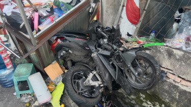 Detik-detik BYD Atto Hilang Kendali di Priok, 5 Orang Luka Hingga Rumah Warga Ikut Dihantam