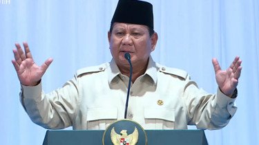 Prabowo Ungkap Indonesia Bakal Produksi Motor dan Mobil Sendiri