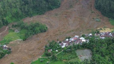 Longsor di Banjarnegara, 27 Warga Masih Belum Ditemukan
