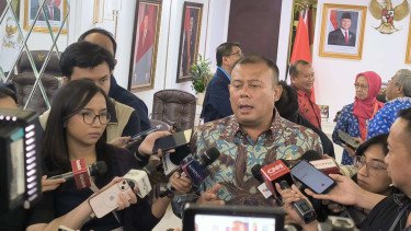 Dilaporkan ke MKD, DPR Bakal Dalami Polemik Ijazah Palsu Hakim MK Arsul Sani