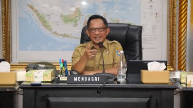 Mendagri Tito Minta Kepala Daerah Lakukan Langkah Strategis Hadapi Potensi Bencana Hidrometeorologi