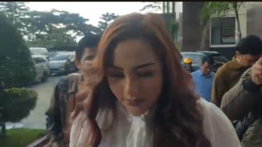 Lisa Mariana Dijemput Paksa Polisi, Kok Udah Aktif Lagi di Instagram?