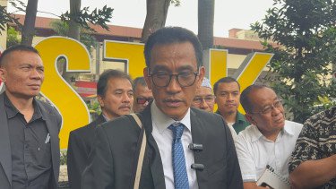 Audiensi Reformasi Polri Berantakan, Refly Harun Cs Walk Out Massal Karena...