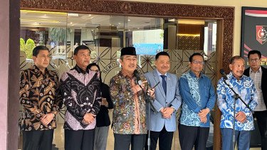 Jimly Blak-blakan! Ini Alasan Roy Suryo Cs Ditolak Hadir hingga Bikin Refly Harun Walk Out
