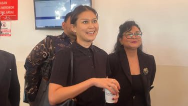 Marissa Anita Ungkap  Makna Baju Hitam yang Dipakai saat Sidang Cerai,  Bukan Berkabung
