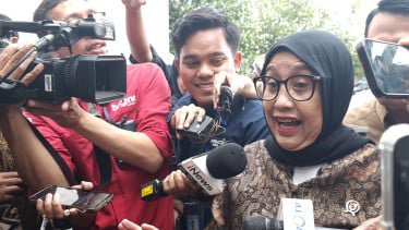 Presiden Becak Listrik sekaligus Wakil Kepala BGN, Nanik S Deyang