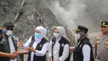 Gubernur Khofifah Prioritaskan Ini Pimpin Penanganan Dampak Awan Panas Guguran Semeru