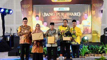 Acara Bang Pur Award