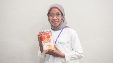 Usaha Kerupuk Udang Naik Kelas Berkat Program PNM Mekaarpreneur