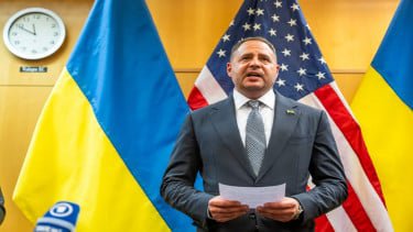Unit Antikorupsi Ukraina Geledah Rumah dan Kantor Kantor Kepala Staf Presiden Zelensky