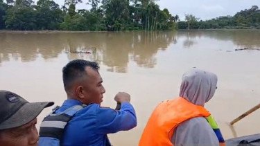 Penyelamatan Dramatis, Pasutri Lansia Dua Hari Terkurung Banjir di Aceh Barat