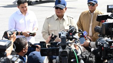Prabowo: Perbaikan Sekolah dan Sarana Desa di Aceh Jadi Prioritas