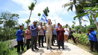 Resmikan Jalan Pisew di Pacitan, Ibas: Perkuat Ekonomi dan Mobilisasi Masyarakat