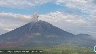 Meletus hingga 1.000 Meter dari Puncak Pagi Ini, Gunung Semeru Sudah Erupsi 11 Kali Sejak Sabtu Dini Hari