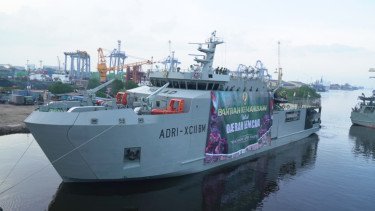 Kapal Pengangkut Leopard 'Keluar Kandang' Kirim 88 Ton Bantuan ke Aceh-Sumatera