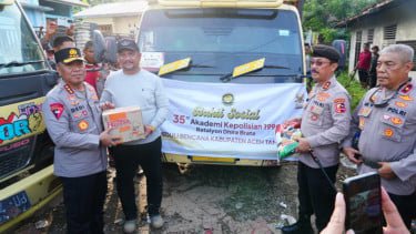 Wakapolri Salurkan Bantuan Alumni Akpol 1990 ke Aceh Tamiang, Puluhan Ton Beras hingga Ribuan Mie Instan