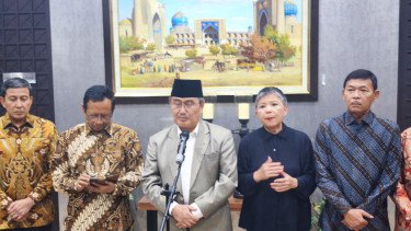 Jimly Cs Usul Revisi UU Polri ke Prabowo