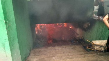Puluhan Santri Sesak Napas Usai Bantu Padamkan Api Kebakaran Pesantren di Jagakarsa