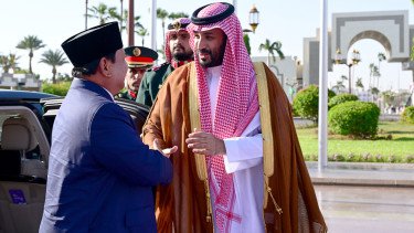 Presiden RI Prabowo Subianto dan Putra Mahkota Arab Saudi, Mohammed bin Salman (MBS)
