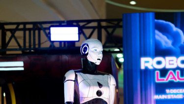 Ada Robot Humanoid AI Beredar di Mall di Jakarta, Kasih Layanan Ini