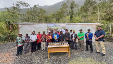 Pemkab Puncak Jaya Resmikan Klinik Kesehatan dan Greenhouse Kopi Mulia, Perkuat Ekonomi Wilayah 3 T