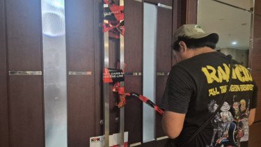 Ini Penampakan Ruang Kerja Bupati Bekasi yang Disegel KPK!