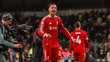 Penuh Drama! Liverpool Tundukkan 9 Pemain Tottenham Hotspur
