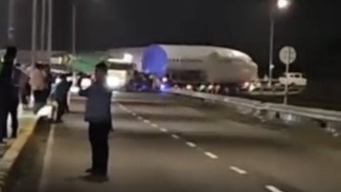 Viral Badan Pesawat Berada di Jalan Bandara Soetta, Polisi Ungkap Fakta Kejadiannya