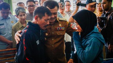 Gubernur Jateng Tanggung Proses Pemulangan 16 Jenazah Korban Kecelakaan Bus di Tol Semarang