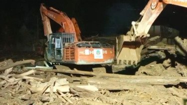 Kemenhut Percepat Pemulihan Pasca Banjir, Kayu dan Lumpur Dibersihkan, Akses Dibuka Kembali