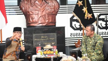 Mendes Yandri Gandeng Kopassus Sosialisasikan 12 Aksi Bangun Desa hingga Pelosok